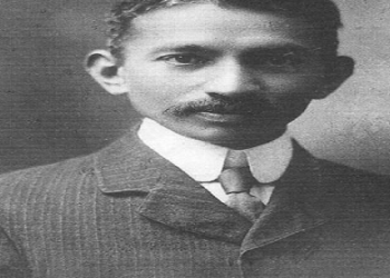 ON GANDHI JAYANTI, RW REVEALS TOP 10 THINGS ABOUT M K GANDHI